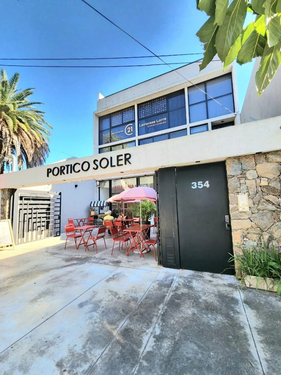 Kitnet de um ambiente para alugar em Ituzaingó Norte