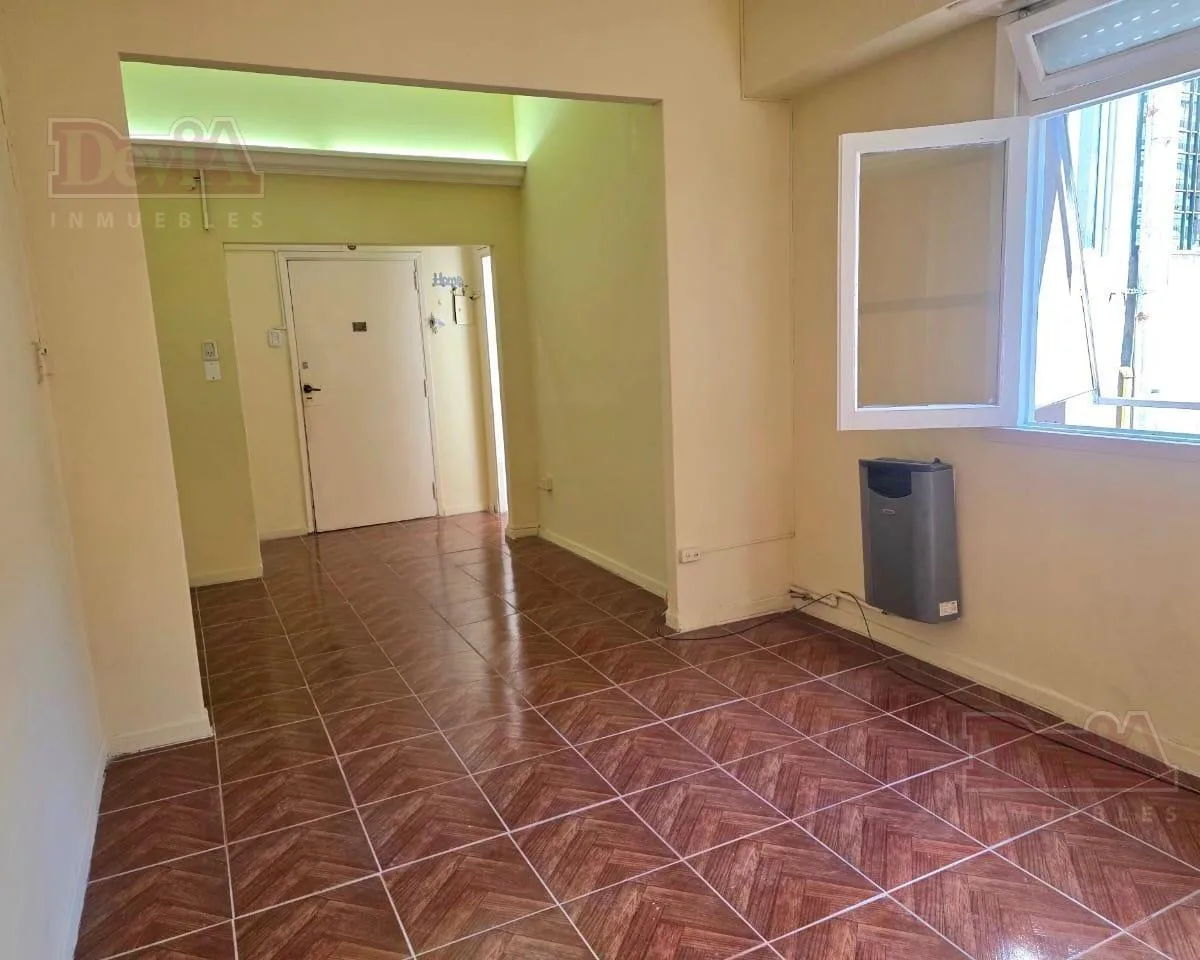 One-bedroom apartment in Villa Crespo with shared terrace access