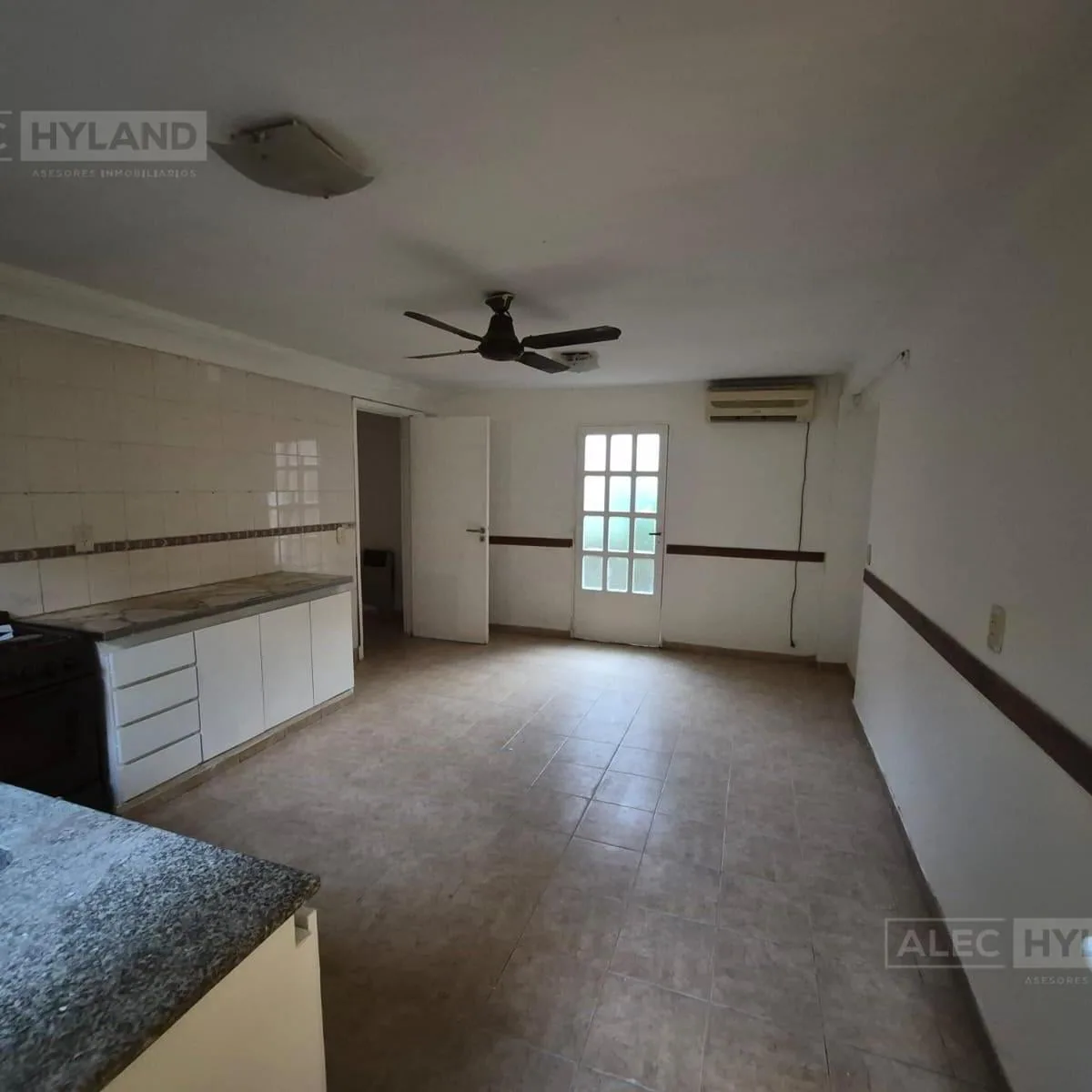 PH с 2 спальнями и внутренним двориком в Martínez