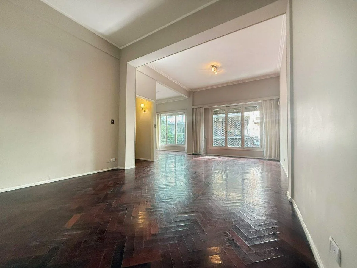 Three-room apartment in Retiro