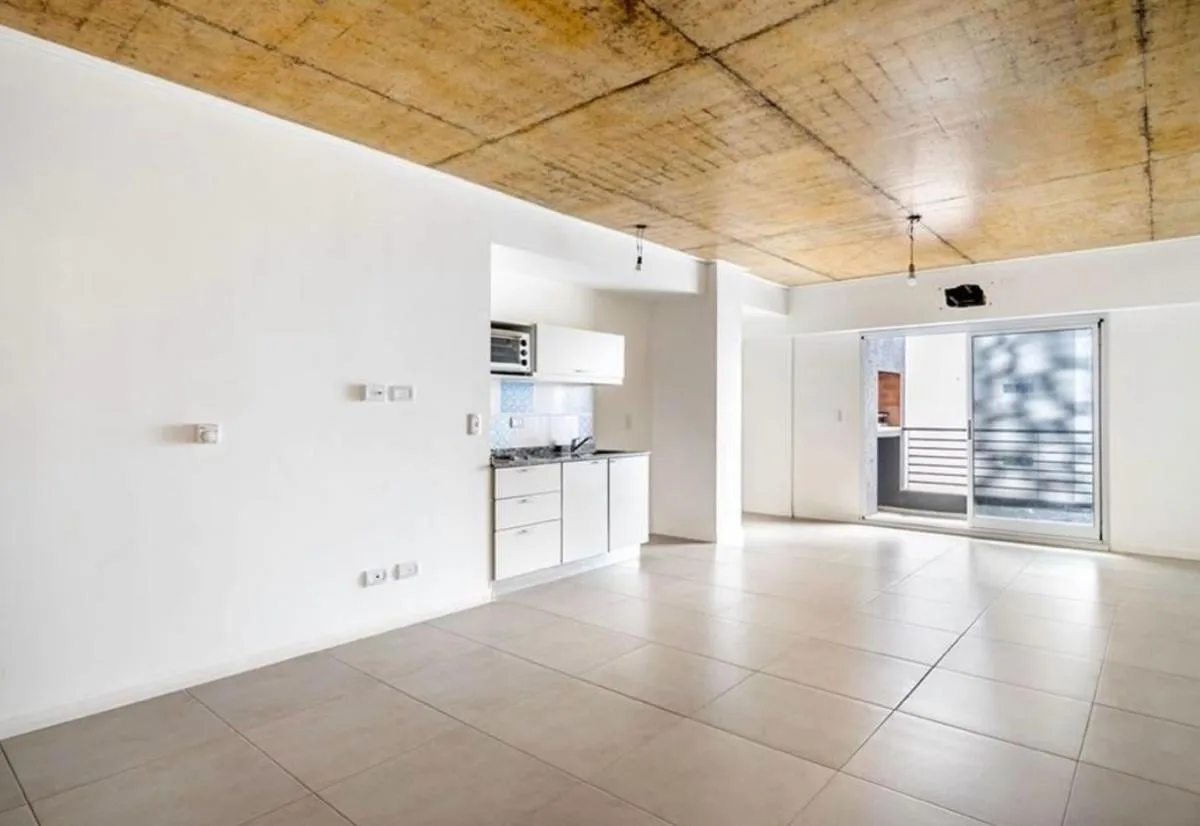 Monoambiente con balcón y parrilla en Villa Santa Rita