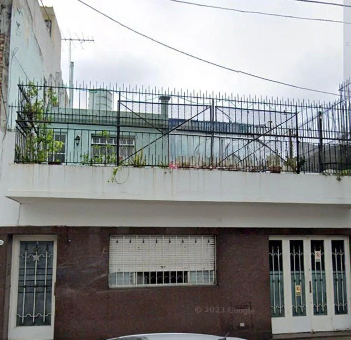 Casa de 4 ambientes com 3 quartos para alugar em La Paternal