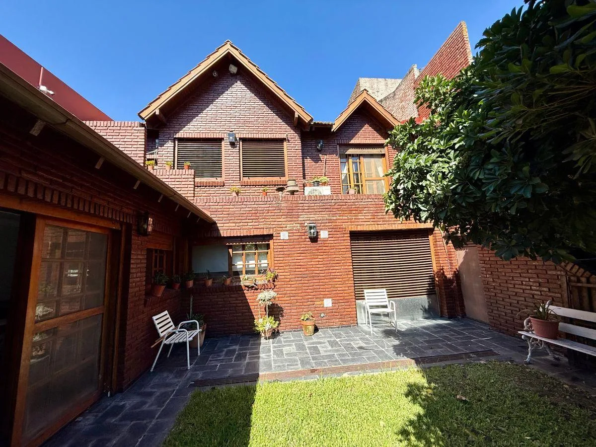 Дом с 4 спальнями в Beccar