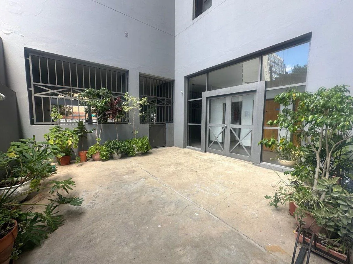 Departamento de 2 dormitorios con cochera en La Plata