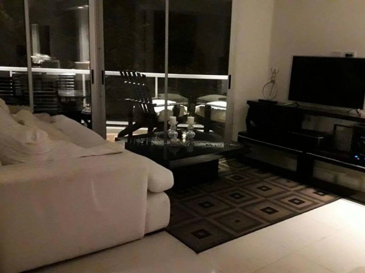 Apartamento de 1 dormitório com vaga de garagem coberta em La Plata
