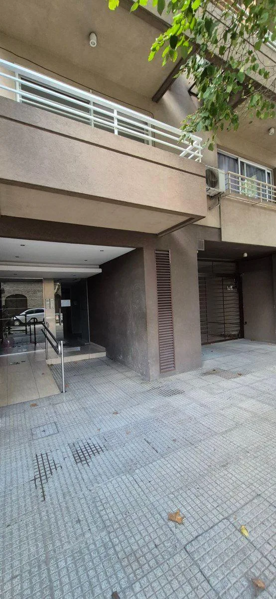 Квартира-студия с парковочным местом в Mataderos