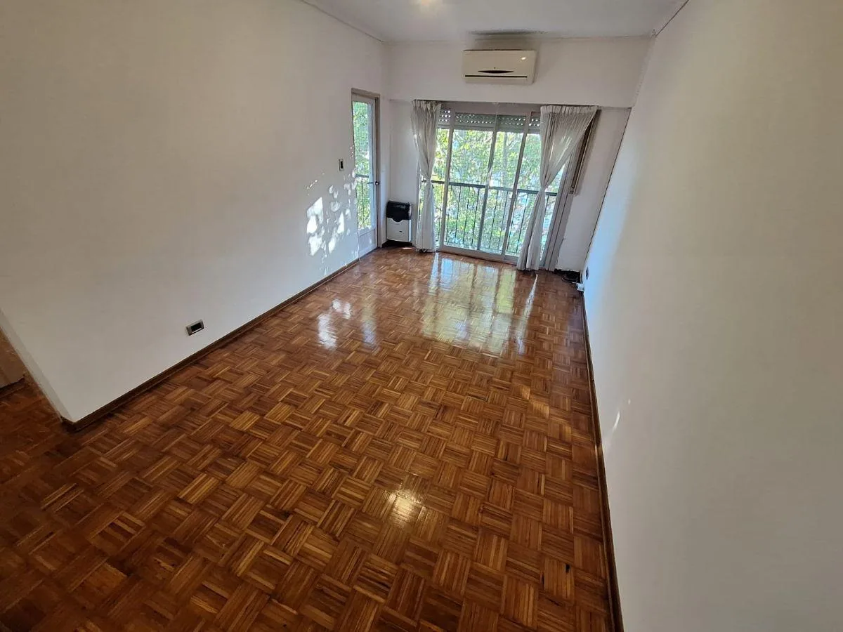 Two-room apartment in Vicente López with balcony