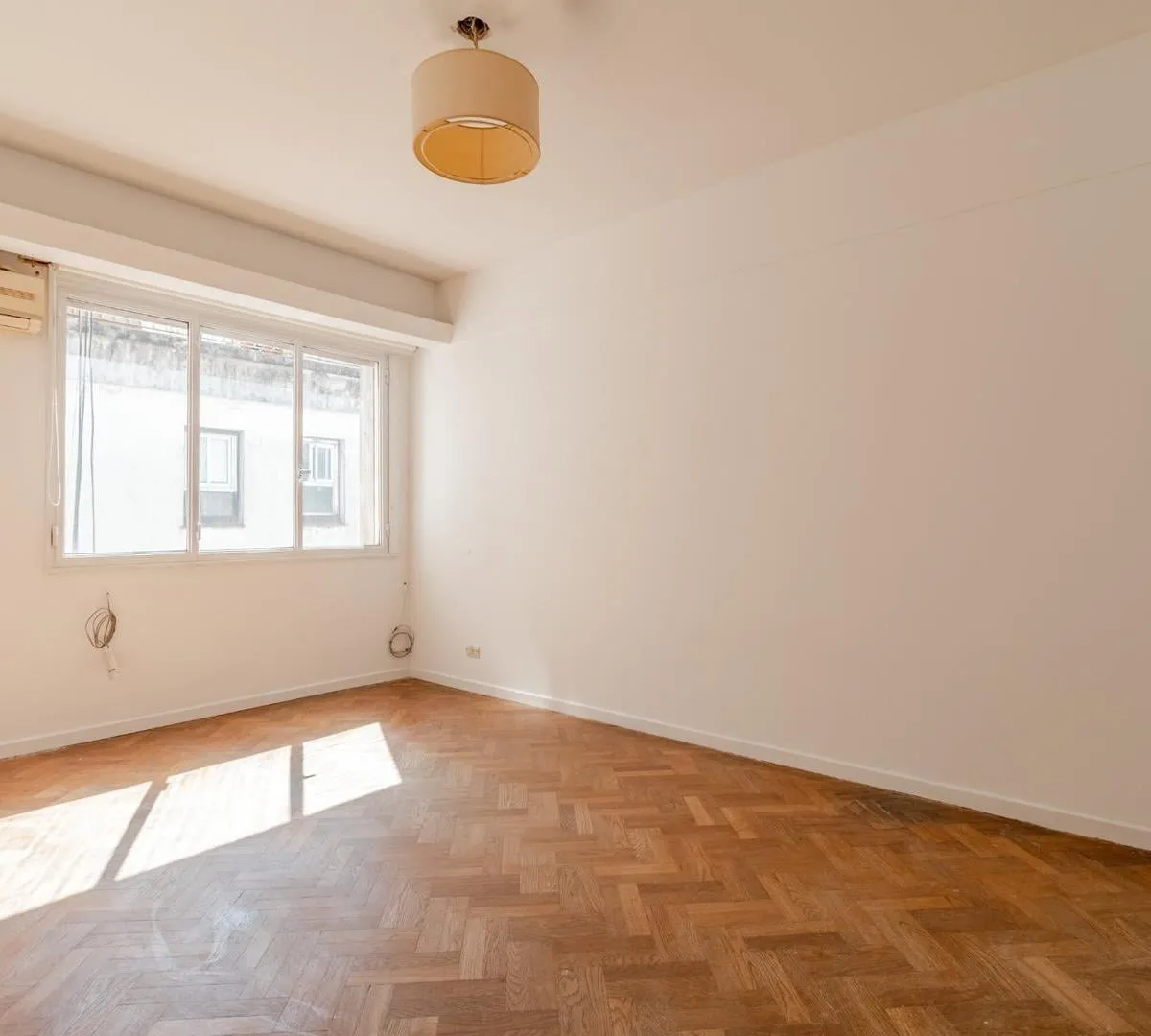 High-floor one-bedroom apartment in Recoleta