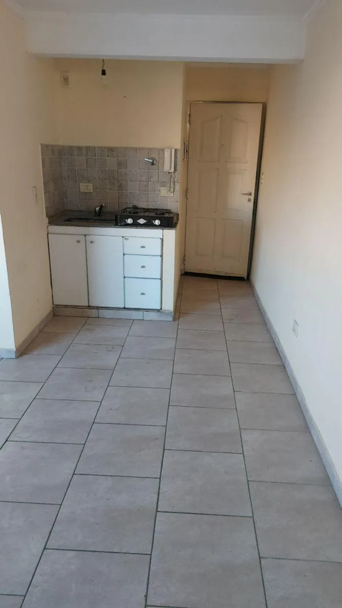 Studio apartment in Lanús without building fees