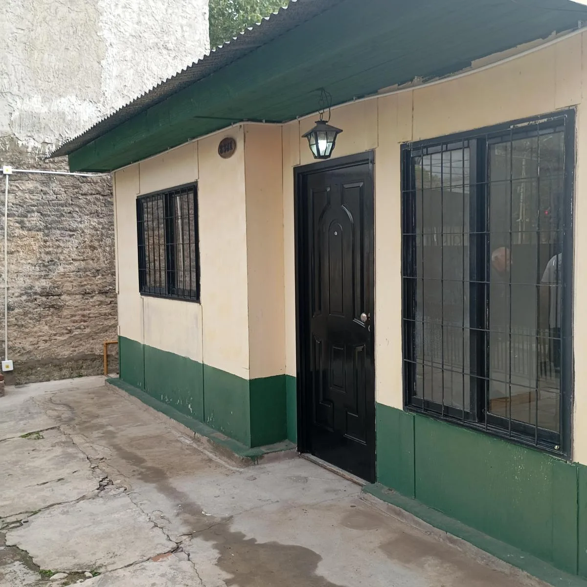 House with parking access in Pablo Podestá (Tres de Febrero)