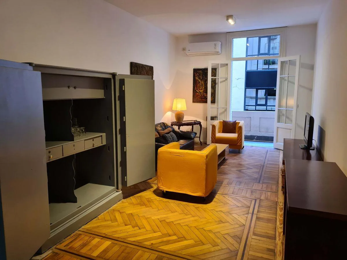 Semipiso de 4 ambientes en Monserrat