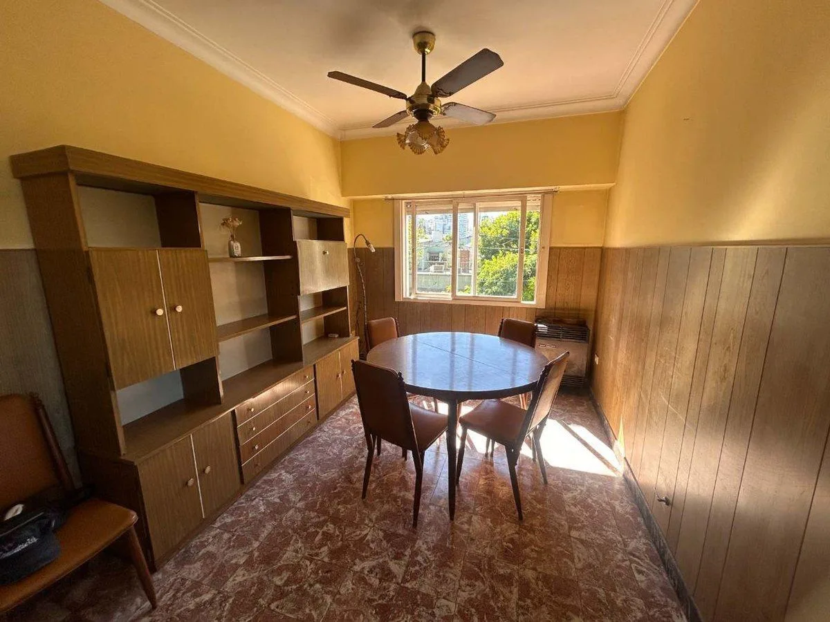 Three-room apartment with patio in Lomas de Zamora