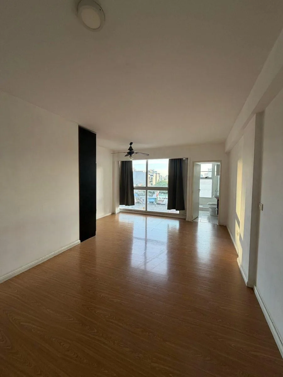 Monoambiente con cochera privada en Villa Urquiza