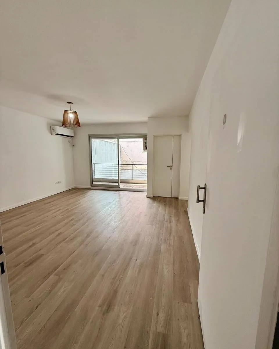 Apartamento de 2 ambientes de 47 m² com grande varanda em Boedo