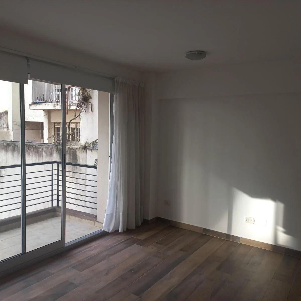 Departamento de 2 ambientes en Belgrano con balcón y patio apto mascotas