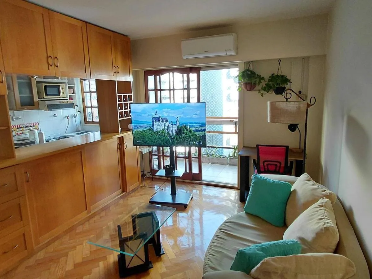 Меблированная двухкомнатная квартира в Nuñez (временная аренда)