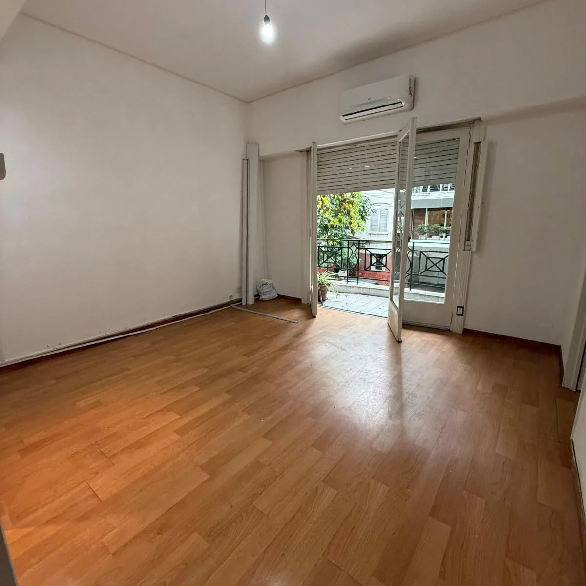 Квартира с 5 комнатами в Palermo на Av. Raúl Scalabrini Ortiz