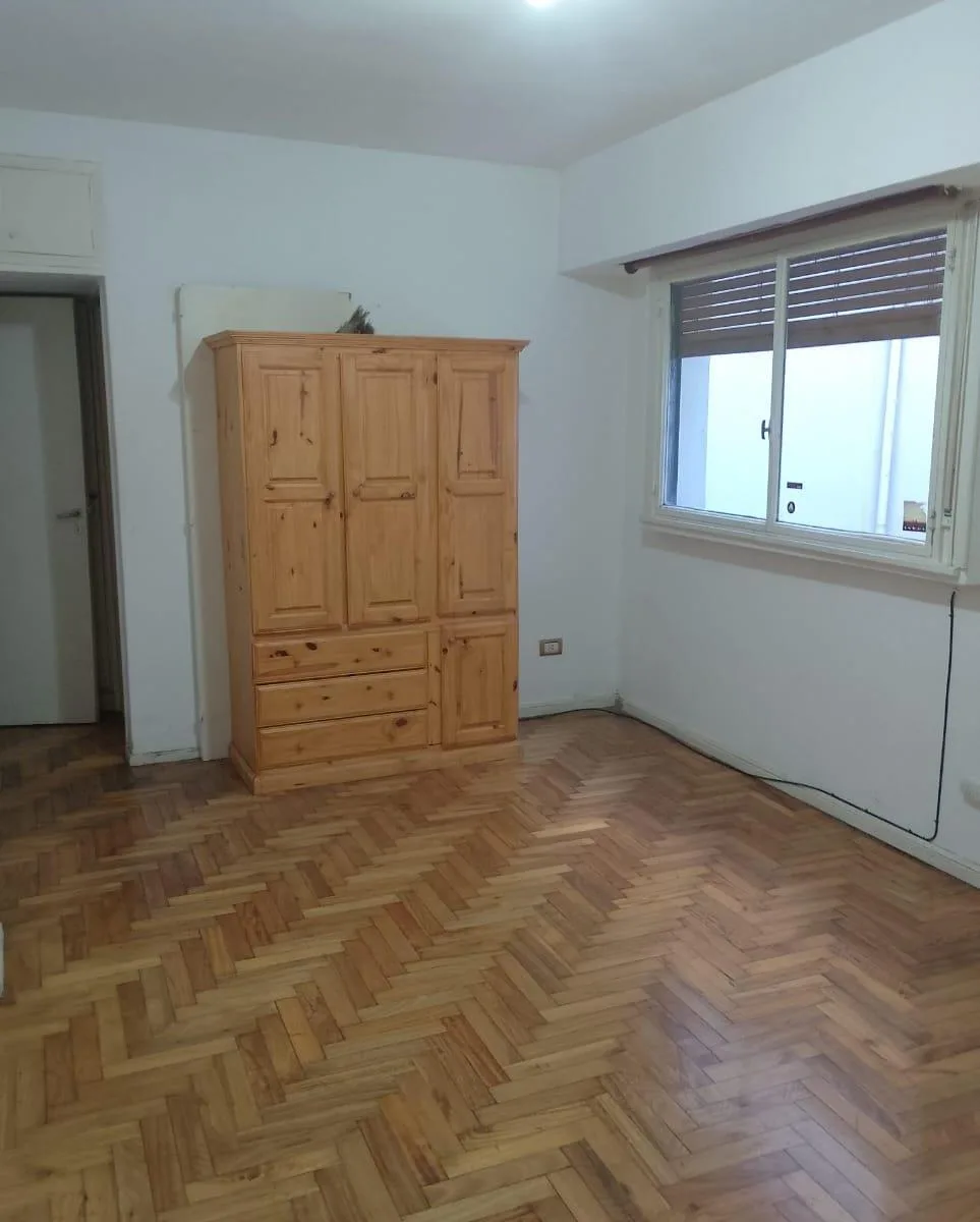 Kitnet com banheiro e cozinha independente em Balvanera