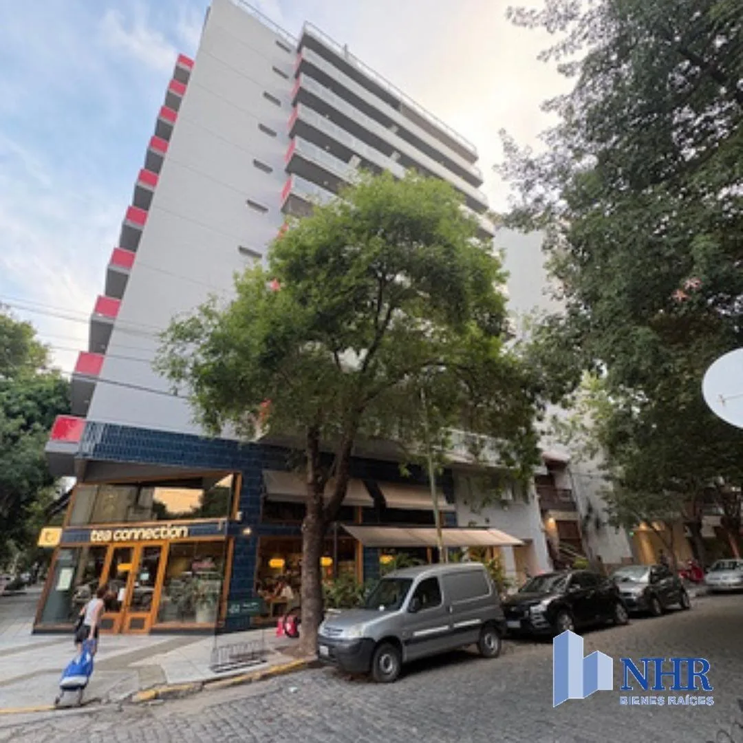 Two-bedroom front-facing apartment with balcony in Villa Urquiza