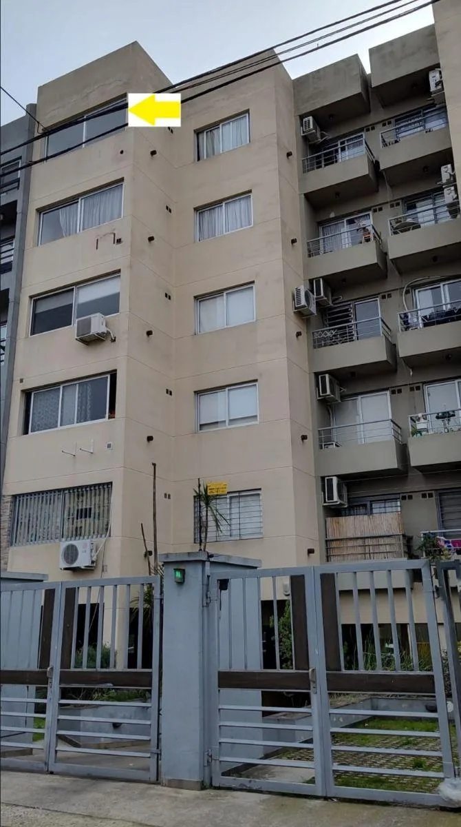 Kitnet de frente em Haedo