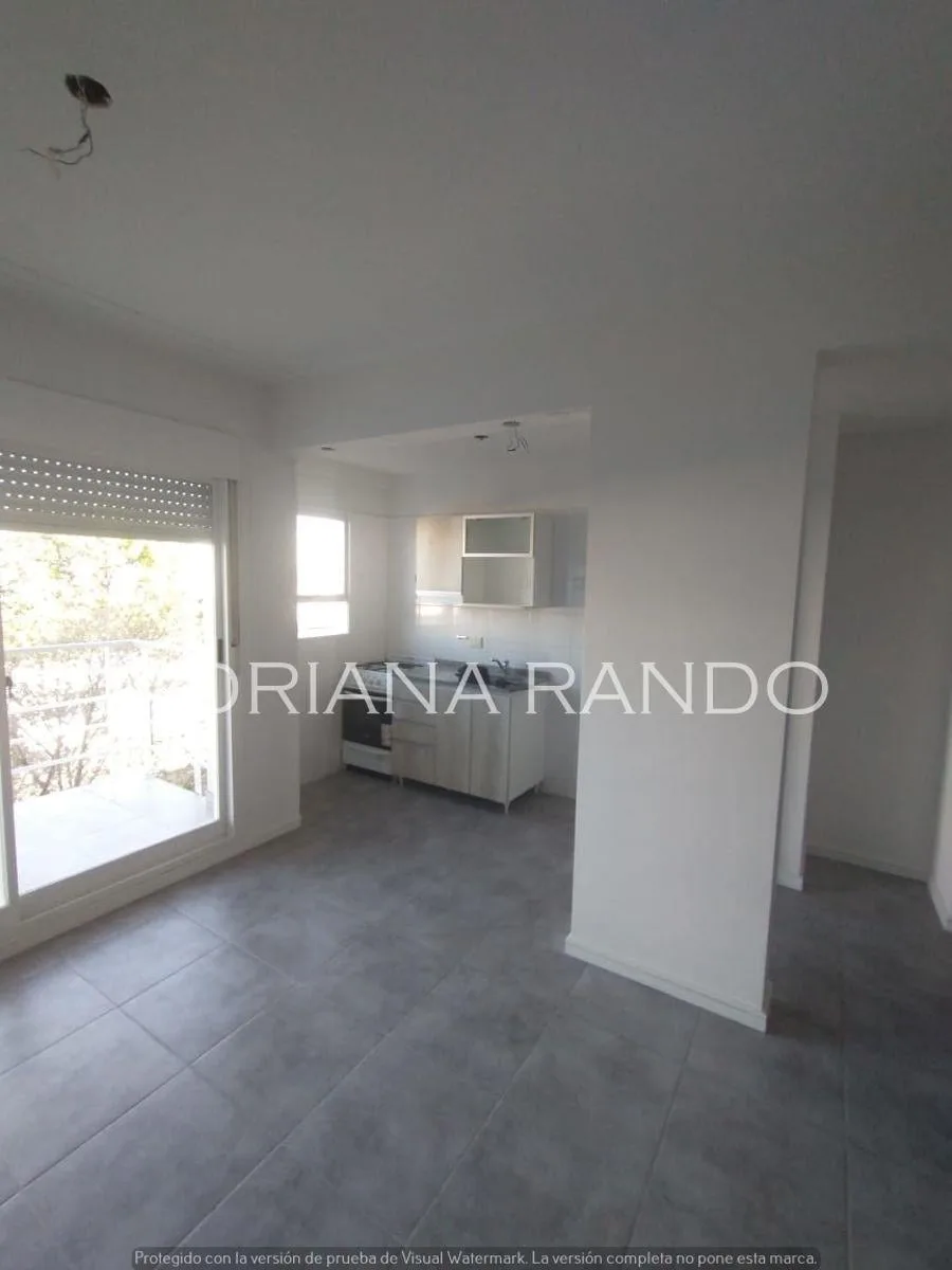 Departamento de 1 ambiente contrafrente apto profesional en Villa General Mitre