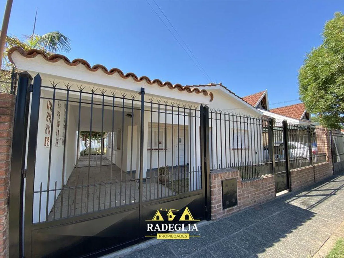 Alquiler de Casa 3 Ambientes en Burzaco, Almirante Brown