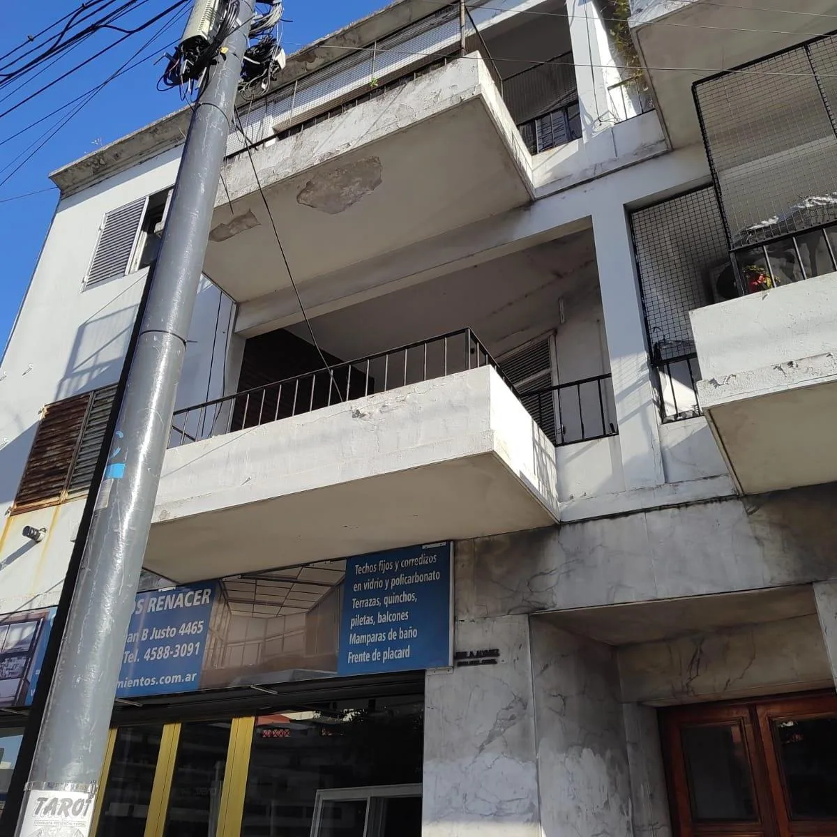 Two-bedroom apartment on Av. Juan B. Justo in Villa General Mitre