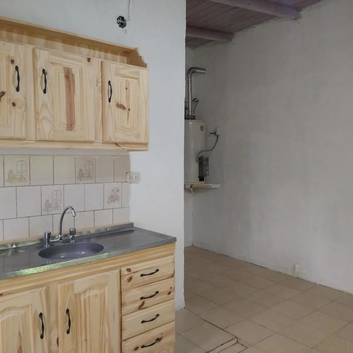 Casa 2amb con Cochera Descubierta + Jardín. Zona de Fácil Acceso Capital Federal