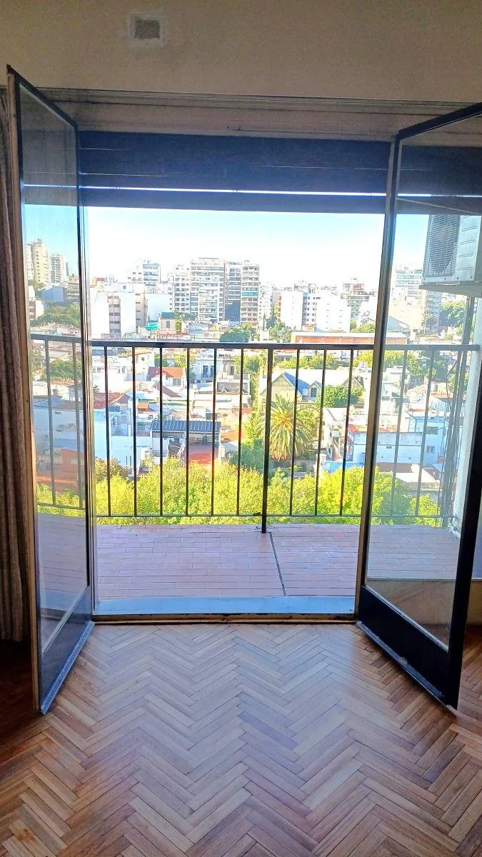 One-bedroom apartment at the back of the building in Flores