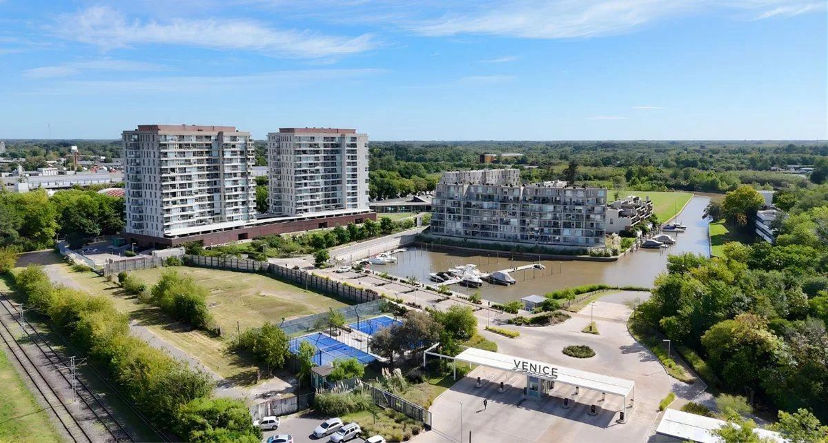 Furnished one-bedroom apartment with balcony in Tigre