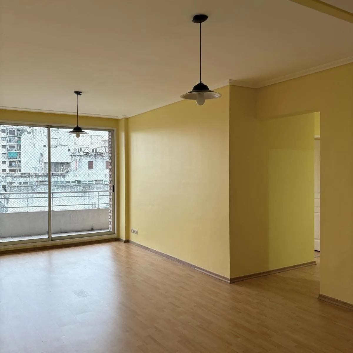 Four-room apartment in San Cristóbal, suitable for professional use