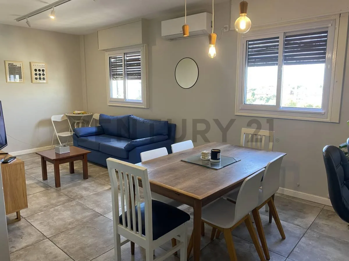 Refurbished three-bedroom four-room apartment in Villa General Mitre