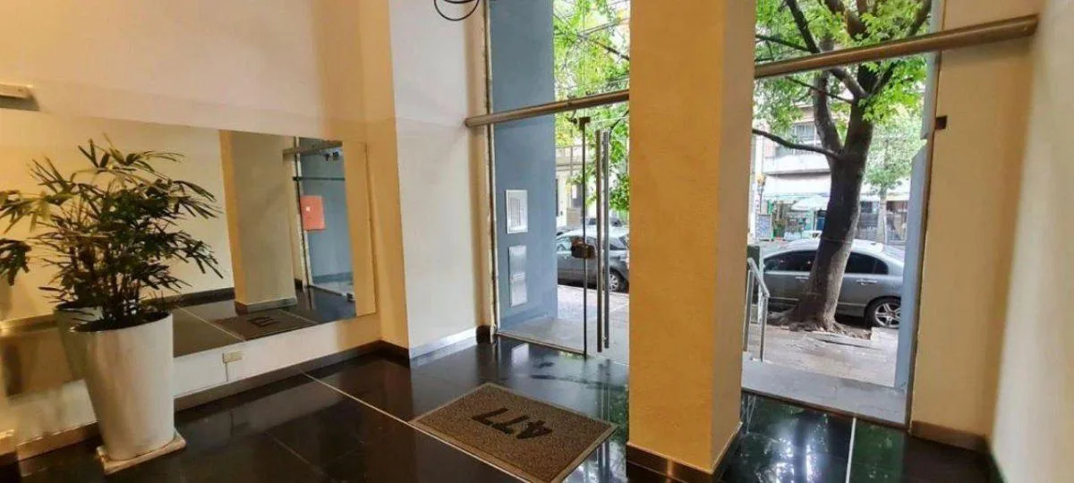 One-bedroom apartment with terrace in Lomas de Zamora