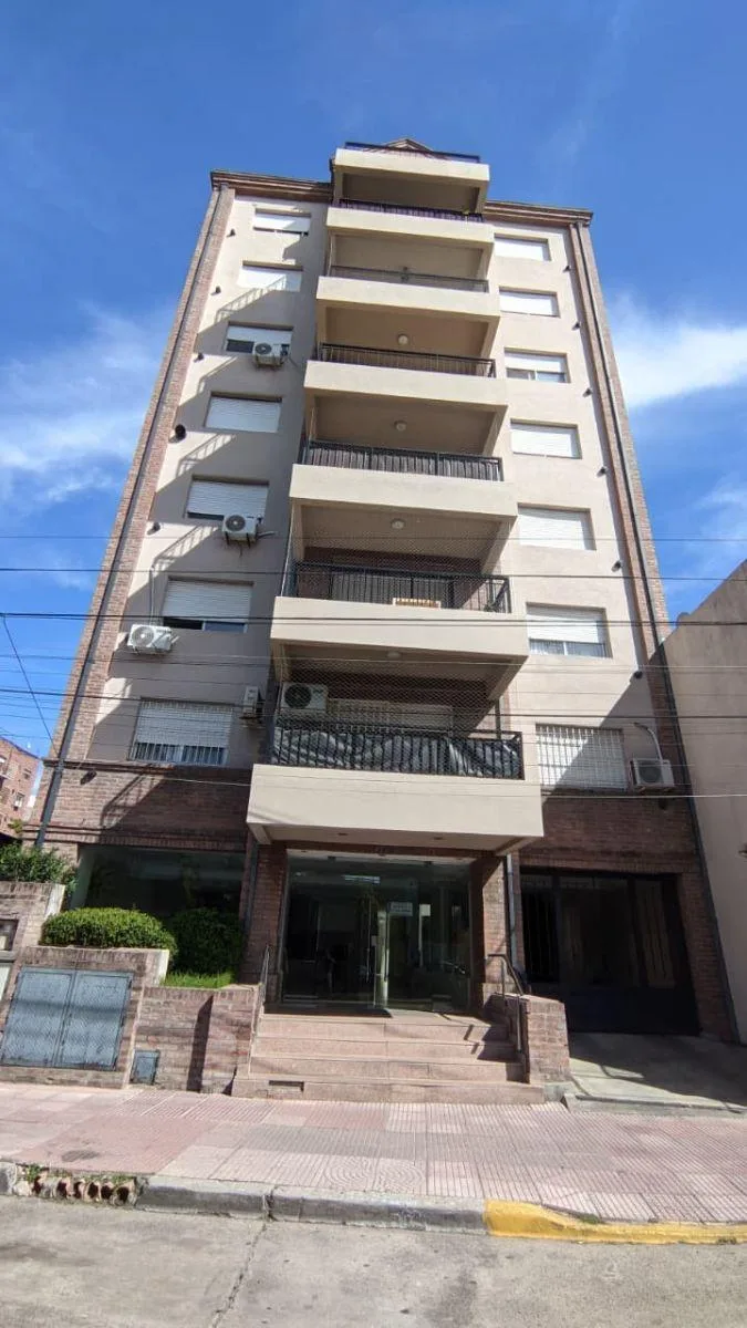 Departamento de 2 ambientes sin cochera en Tigre Centro