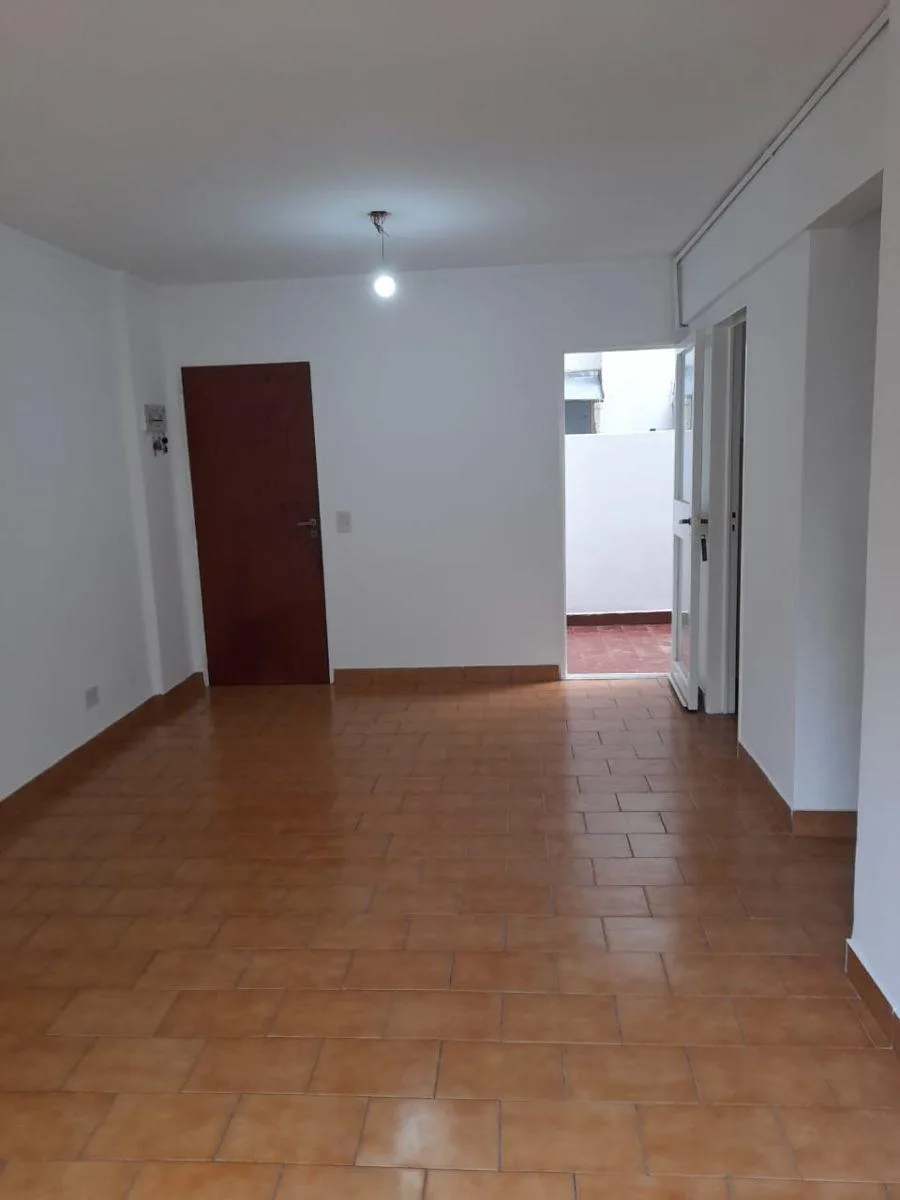 Departamento de 2 Amb con Patio!