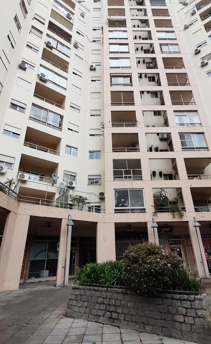 Departamento de 2 ambientes con balcón en Balvanera