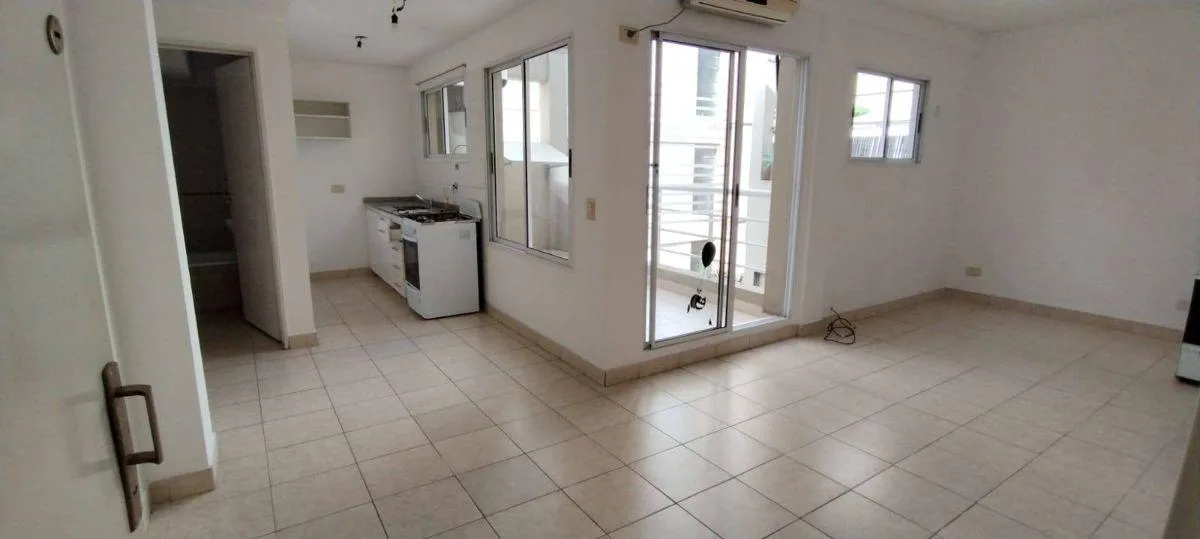 Studio apartment with large balcony-terrace in Villa Pueyrredón