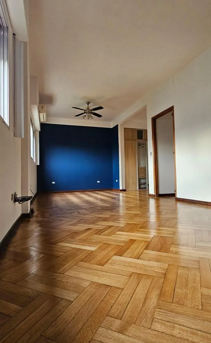 55 m² frente apto profesional