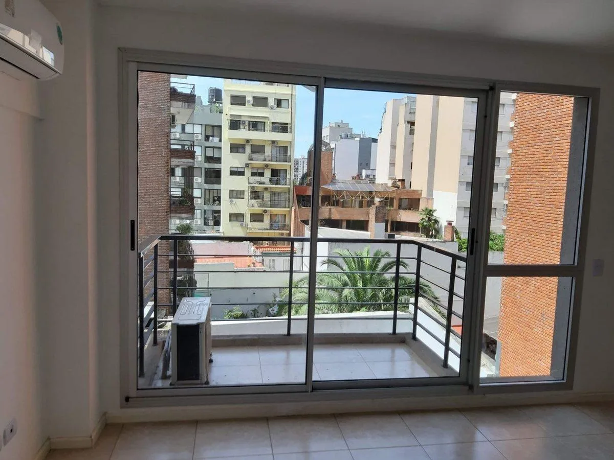 Kitnet com varanda em Caballito