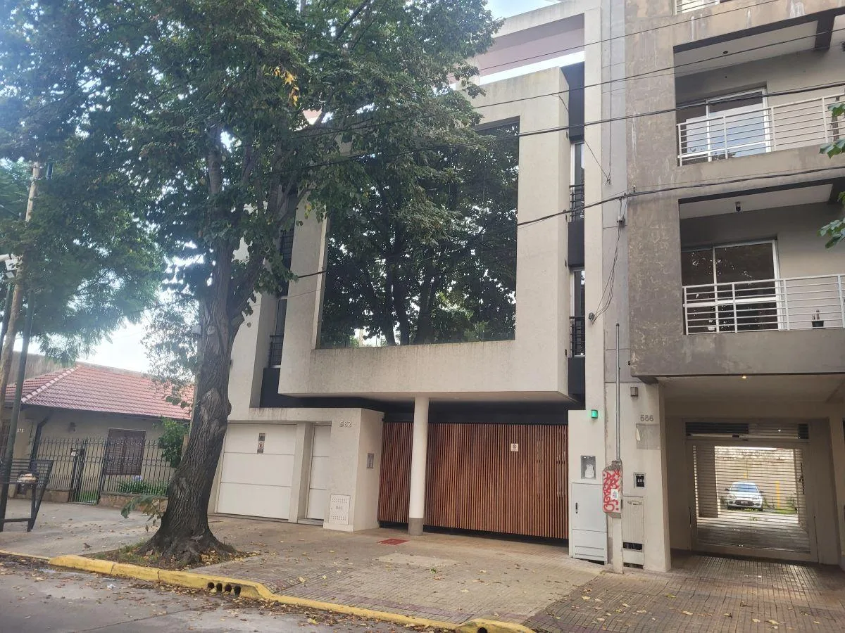 Apartamento de 1 dormitório com escritório em La Plata