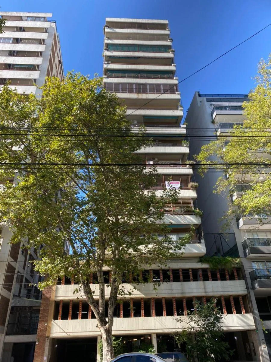 Departamento de 3 ambientes con cochera en Villa Devoto