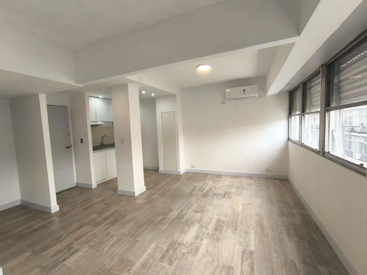 Квартира-студия на улице в центре Buenos Aires