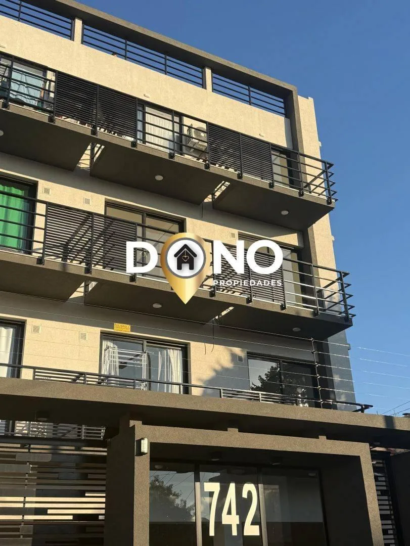 Studio apartment with balcony in Quilmes