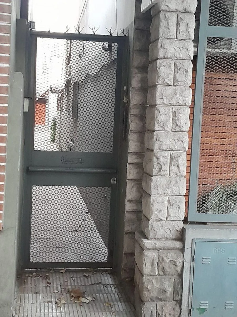 Spacious three-room PH in Lomas de Zamora