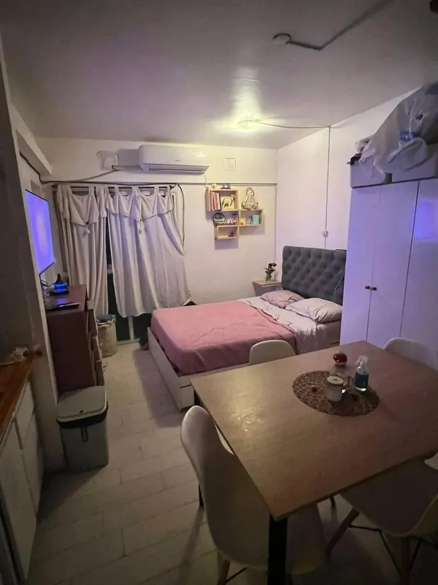 Studio apartment in Monserrat