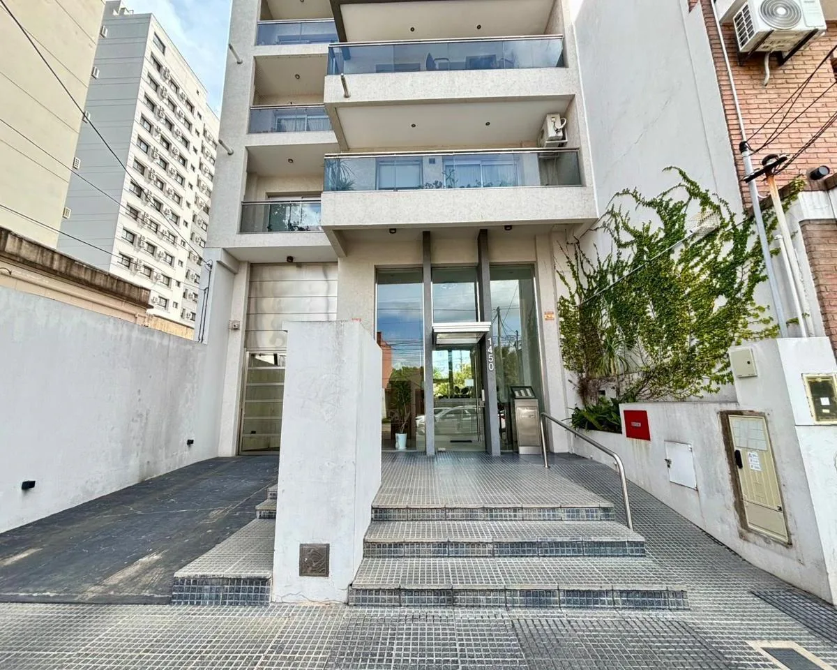 Departamento de 2 ambientes en Banfield Este