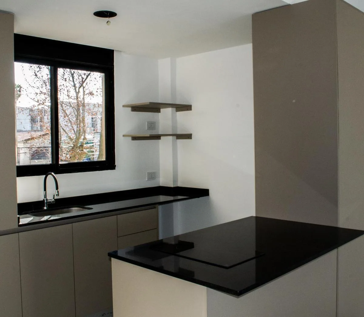 Квартира-студия с парковочным местом в Tigre