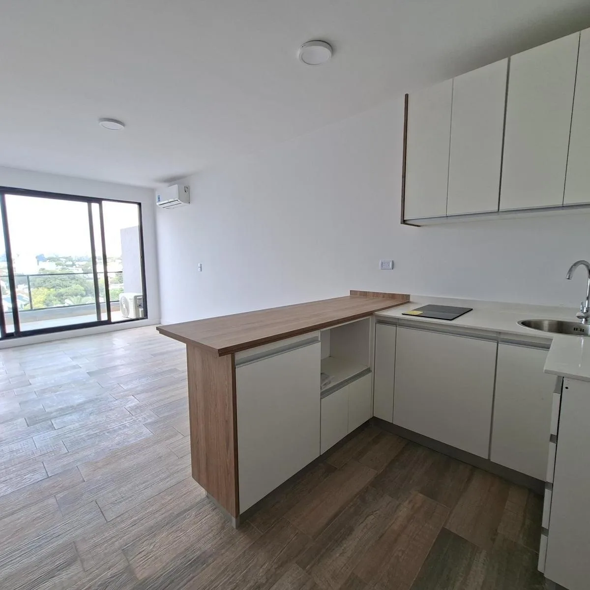 Квартира-студия в аренду в Coghlan