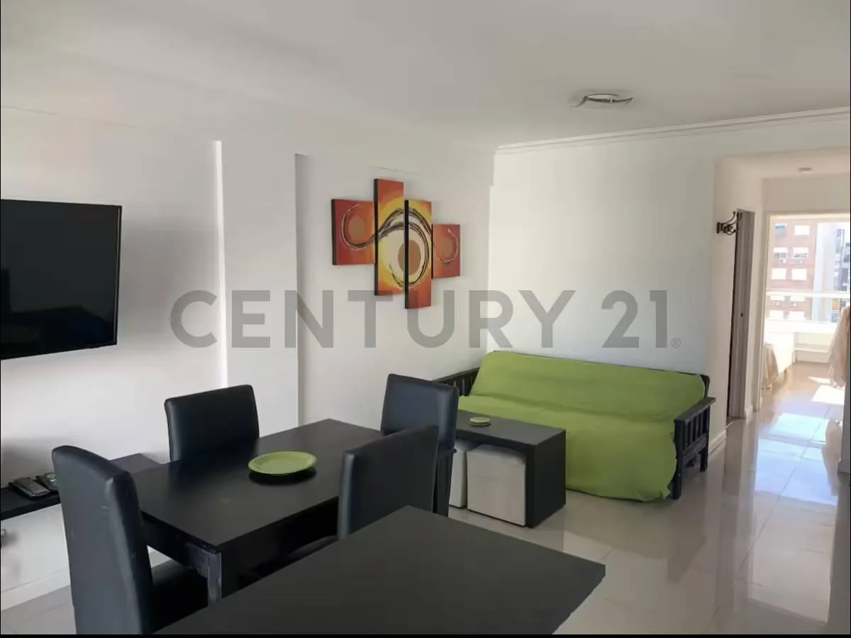 Departamento de 2 ambientes al frente en Villa Urquiza
