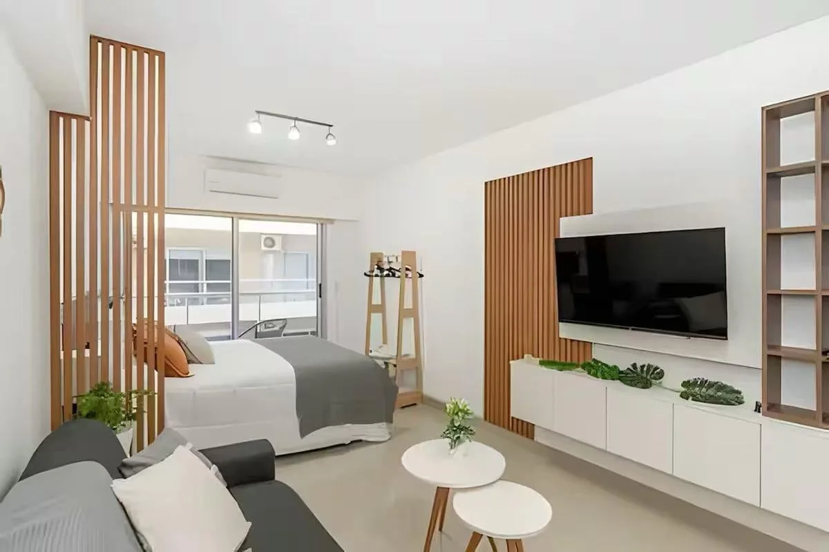 Квартира-студия 41 m² в Monserrat с балконом